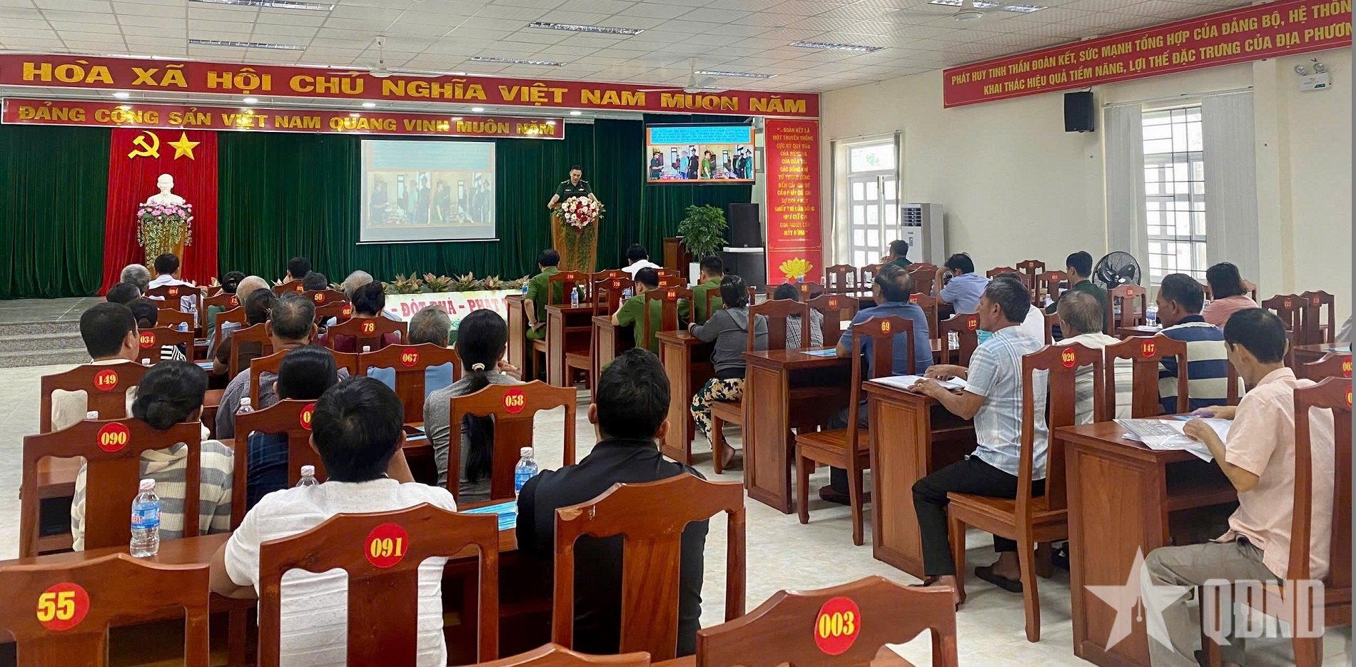 Đắk Lắk: Đồn Biên phòng Xuân Đài tuyên truyền chống khai thác IUU cho ngư dân